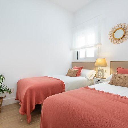 Genteel Home Juan Rabadan Севилья Экстерьер фото